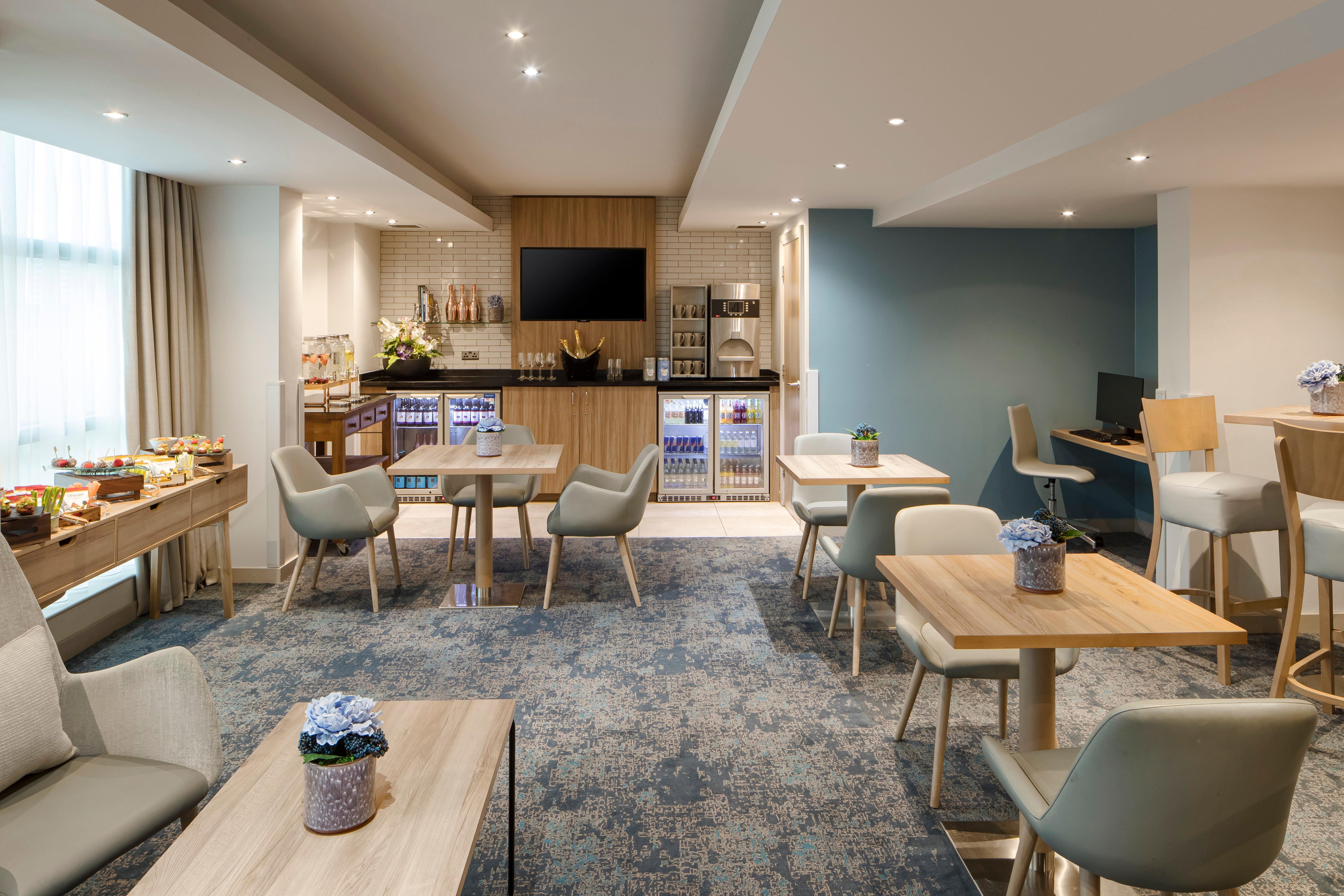 Crowne Plaza Nottingham By Ihg Hotel Exterior photo