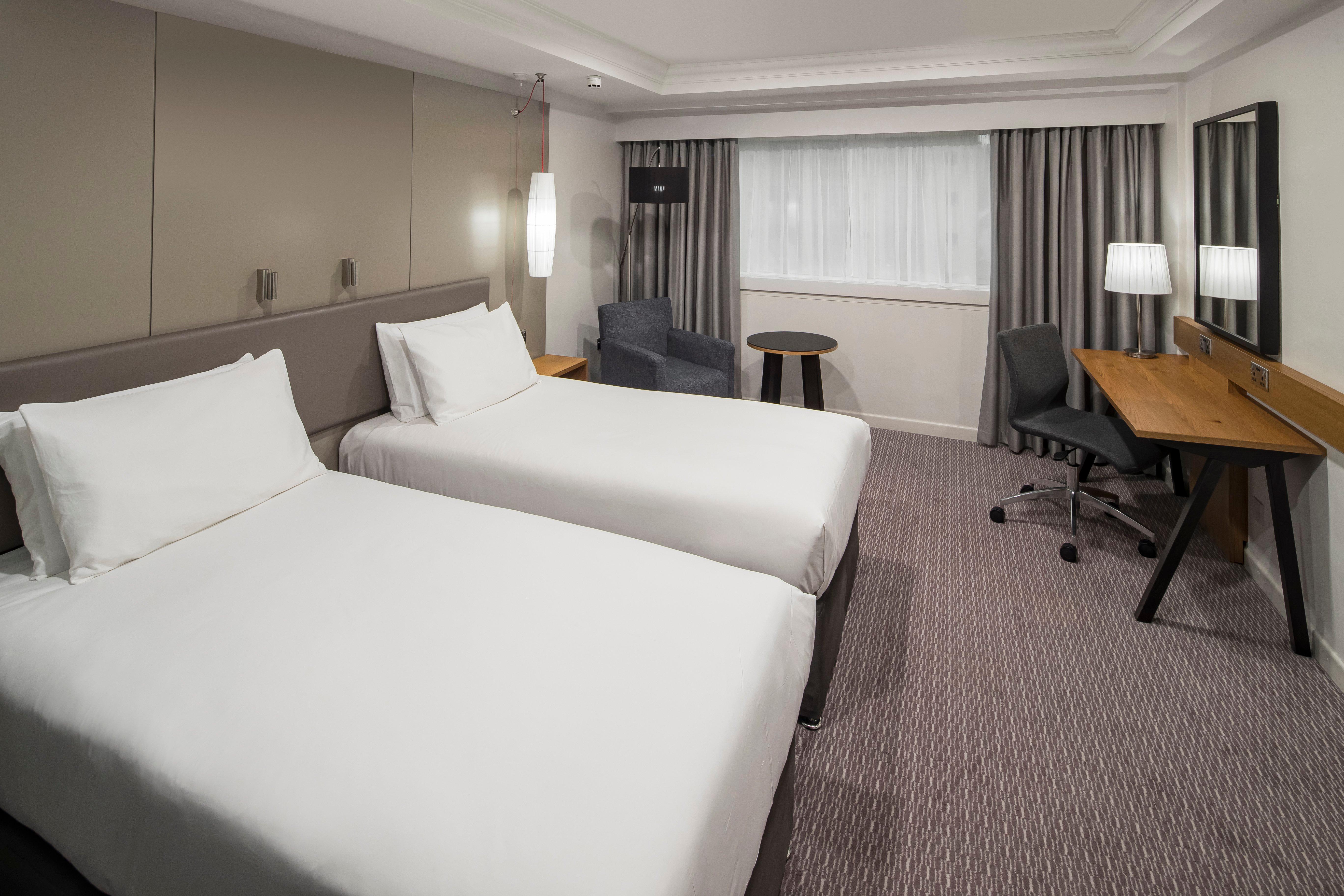 Crowne Plaza Nottingham By Ihg Hotel Exterior photo